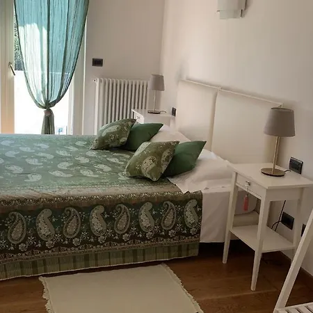 The Comfortable House With Big Pool In The Center Of