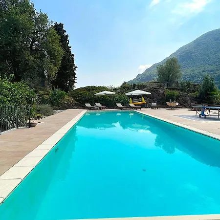 Hébergement de vacances The Comfortable House With Big Pool In The Center Of *