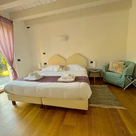 The Comfortable House With Big Pool In The Center Of Ferienhaus